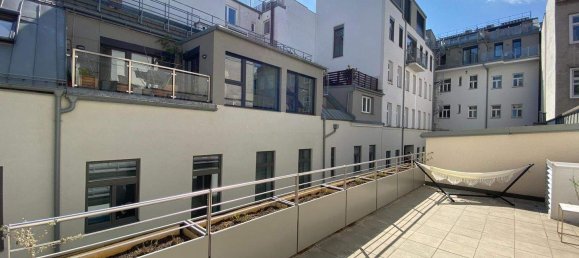 2-Zimmer Stadthaus in Josefstadt, Austria, Nr. 160465 2