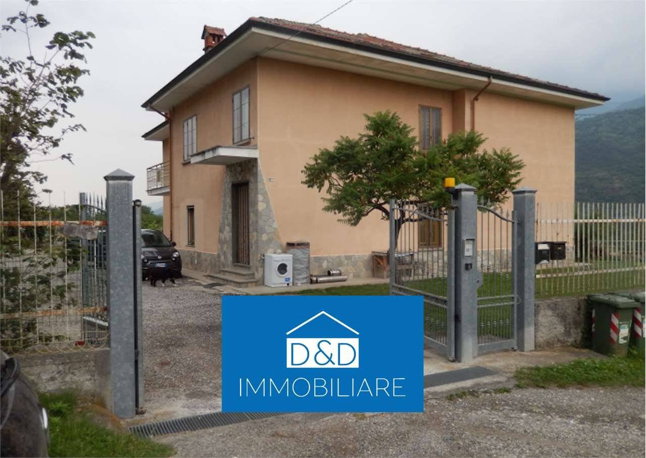 Apartamento de 2 dormitorios en Bussoleno, Italy No. 212098