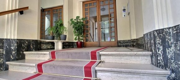 2 bedrooms Apartment in Issy-les-Moulineaux, France No. 187381 2