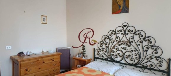 4 rooms Apartment in Rome, Italy No. 109436 10