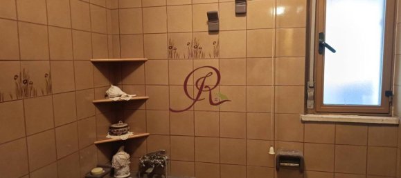 4 rooms Apartment in Rome, Italy No. 109436 14
