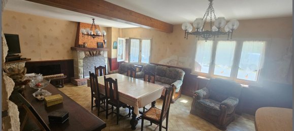 4 bedrooms House in Saint-Arnoult, France No. 258879 2