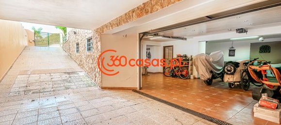 3 bedrooms House in Montenegro, Portugal No. 113877 24