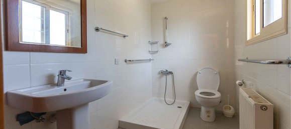 5 chambres Maison à Limassol, Cyprus No. 10232 12