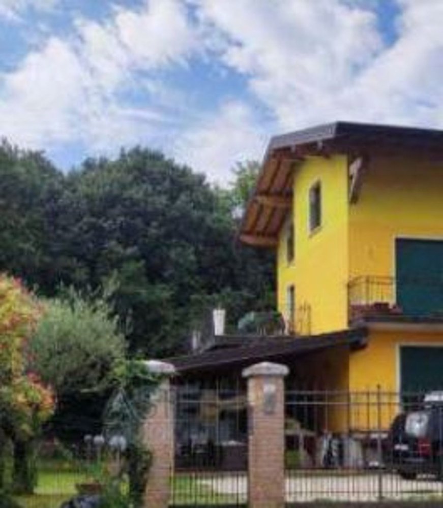 4غرفة منزل ذو طابقين في Lonato del Garda, Italy رقم 4385