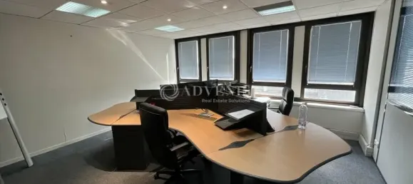 285m² Office in Nogent-sur-Marne, France No. 302365 5