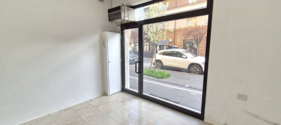 1 room Commercial property in Bologna, Italy No. 320447 8