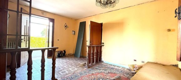 6 rooms House in Legnago, Italy No. 280034 4
