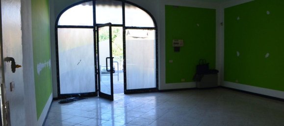 Oficina en Sarnico, Italy 42 m² No. 67411 19