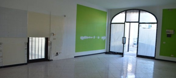 Oficina en Sarnico, Italy 42 m² No. 67411 15