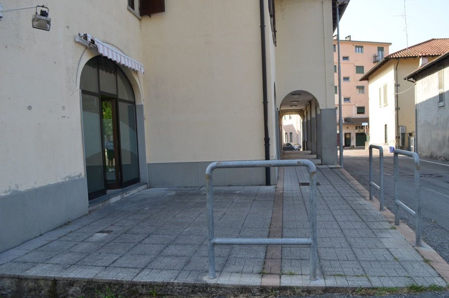 Oficina en Sarnico, Italy 42 m² No. 67411
