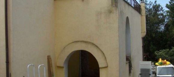 9 rooms Apartment in Aprilia, Italy No. 229298 4