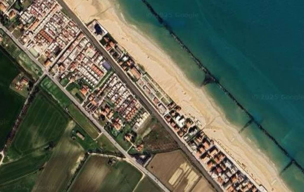 Terrain à Fano, Italy 512m² No. 275259