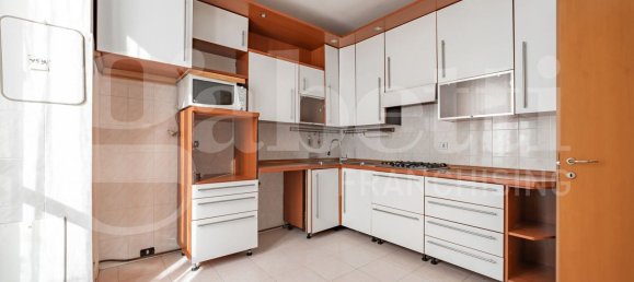 Villa de 6 divisões em Milan, Italy N.º 314194 2