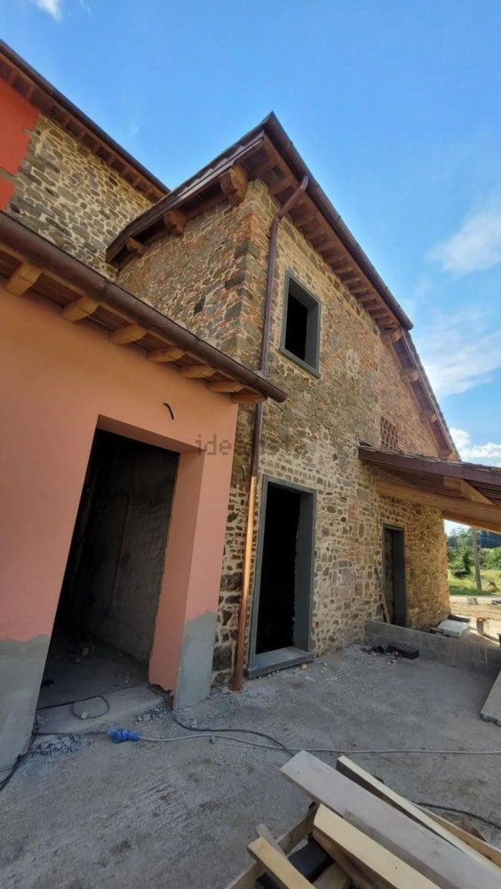 5 rooms Villa in Reggello, Italy No. 68676