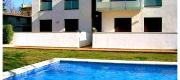 2 bedrooms Penthouse in Castell-Platja d'Aro, Spain No. 75479 4