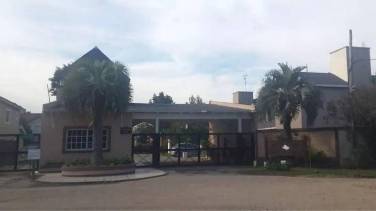  Land in Escobar, Argentina No. 119745