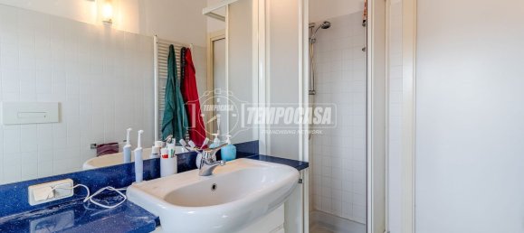 Квартира с 2 спальнями в Милан, Италия № 360710 17