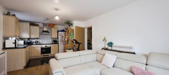 1 bedroom Apartment in Watford, United Kingdom No. 6834 10