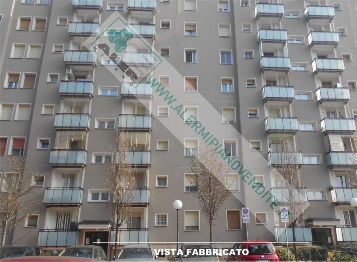 Квартира с 3 спальнями в Милан, Италия № 373112