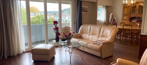 2 bedrooms Apartment in Louviers, France No. 356968 2