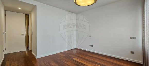 4 bedrooms Apartment in Matosinhos, Portugal No. 40529 25
