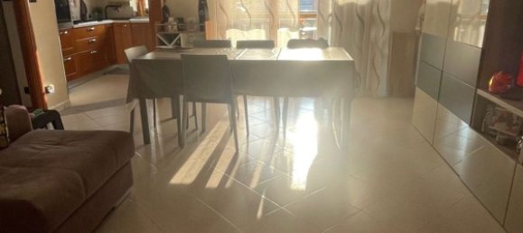 3 bedrooms Apartment in Venaria Reale, Italy No. 379753 4