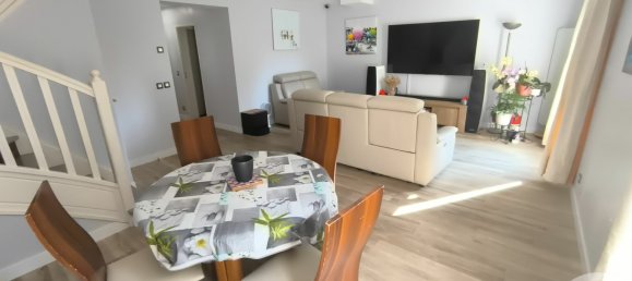 5 bedrooms House in Massy, France No. 351835 6