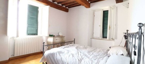 2 bedrooms Apartment in Siena, Italy No. 8813 6