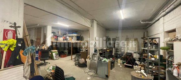 355m² Warehouse in Capurso, Italy No. 329902 9