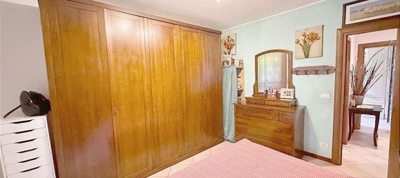 3 rooms Apartment in Arluno, Italy No. 126570 92