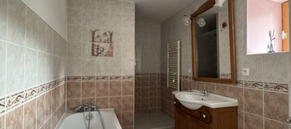 Casa de 5 habitaciónes en Charly, France No. 212157 12