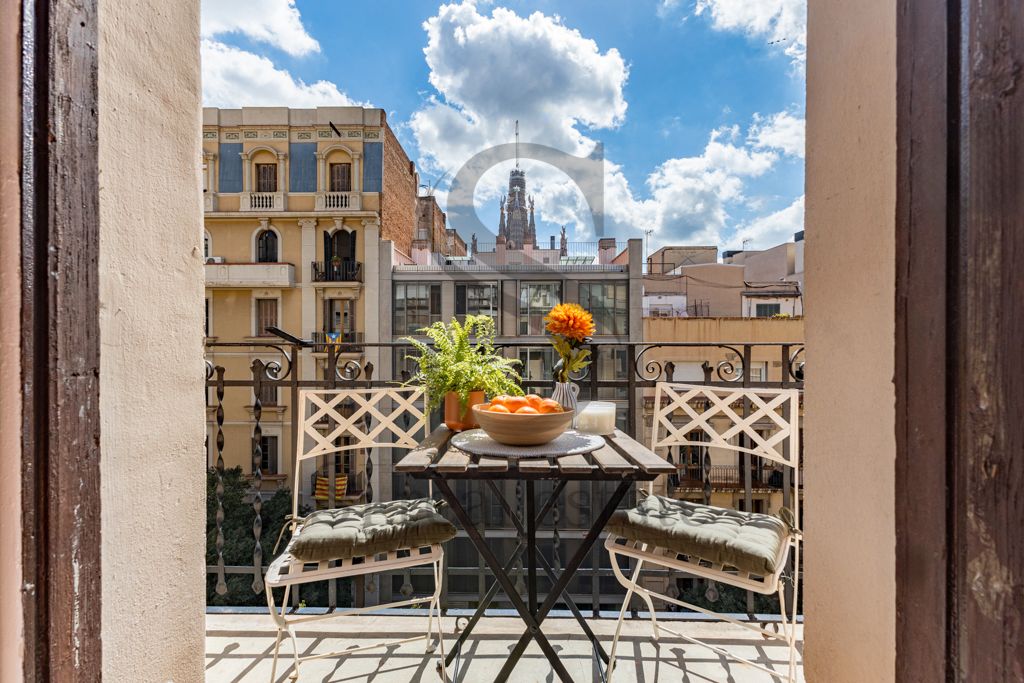 3 bedrooms Apartment in Eixample, Spain No. 260573