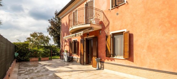 Apartamento T5 em San Martino in Rio, Italy N.º 349383 14