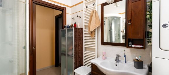 Apartamento T5 em San Martino in Rio, Italy N.º 349383 34