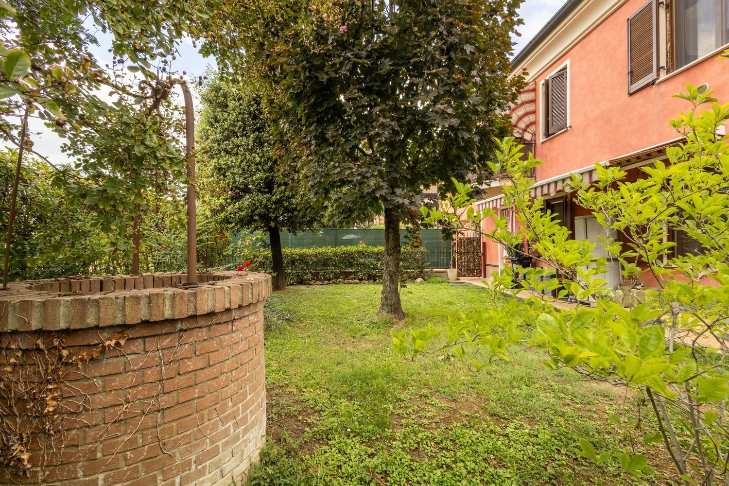 Apartamento T5 em San Martino in Rio, Italy N.º 349383