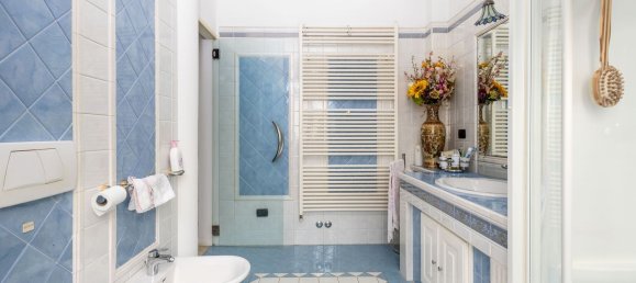 Apartamento T5 em San Martino in Rio, Italy N.º 349383 37