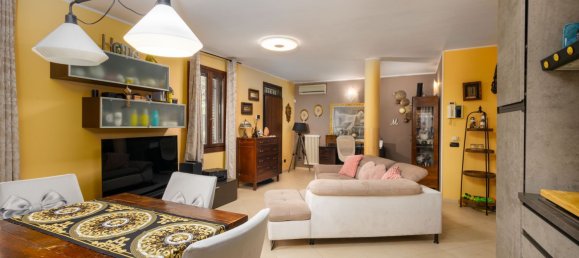 Apartamento T5 em San Martino in Rio, Italy N.º 349383 21
