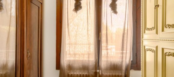 Apartamento T5 em San Martino in Rio, Italy N.º 349383 25