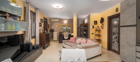 Apartamento T5 em San Martino in Rio, Italy N.º 349383 20