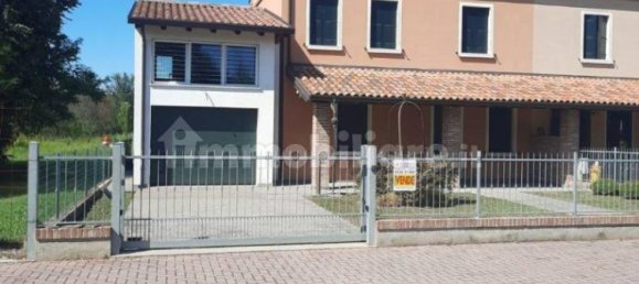 2 bedrooms House in Adria, Italy No. 275510 7