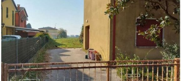 Casa de 4 habitaciónes en Casale di Scodosia, Italy No. 275000 7