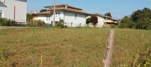 Casa de 4 habitaciónes en Casale di Scodosia, Italy No. 275000 9