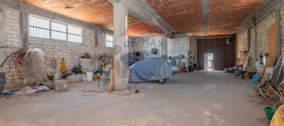 Villa de 4 dormitorios en Caltagirone, Italy No. 275799 2