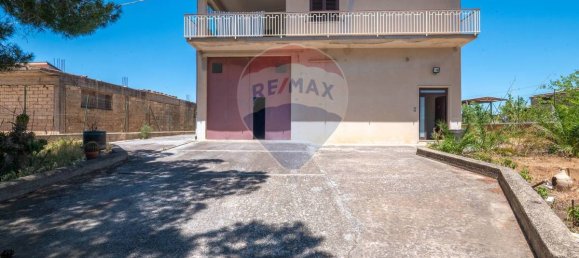 Villa de 4 dormitorios en Caltagirone, Italy No. 275799 14