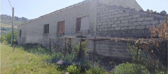 6 bedrooms House in Palazzolo Acreide, Italy No. 365020 35