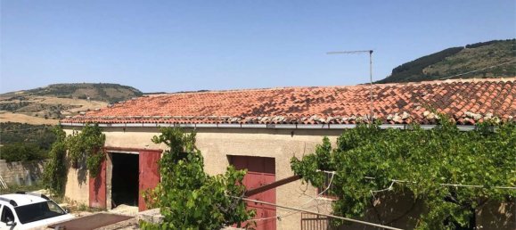 6 bedrooms House in Palazzolo Acreide, Italy No. 365020 17