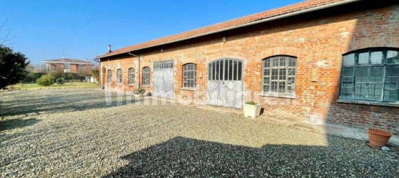 4 Schlafzimmer Haus in Alessandria, Italy, Nr. 70485 6