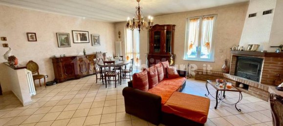 4 Schlafzimmer Haus in Alessandria, Italy, Nr. 70485 8