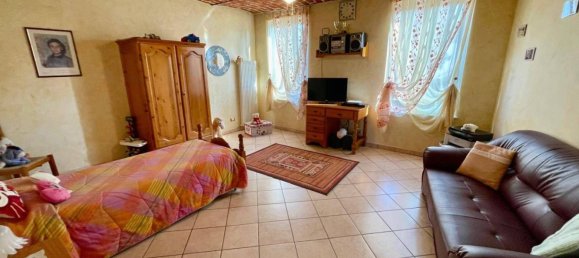 4 Schlafzimmer Haus in Alessandria, Italy, Nr. 70485 12